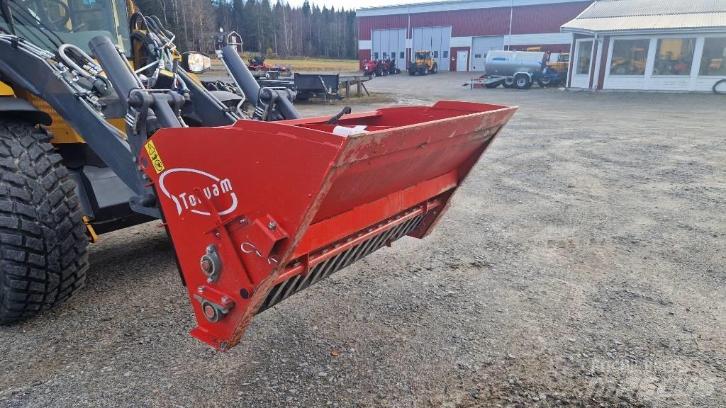 Tokvam SMA 510 Пескоразбрасывателы