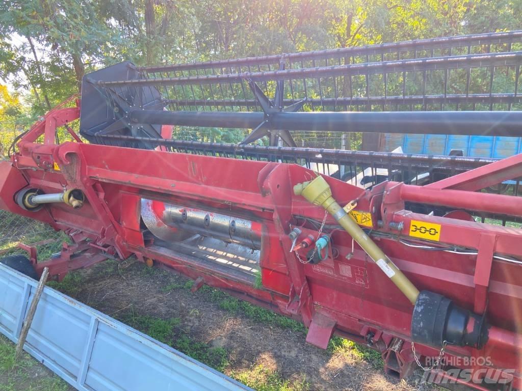 Case IH 521 Зерноуборочные комбайны