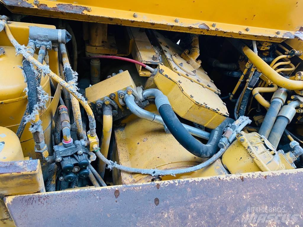 CAT D 25 C Шарнирно-сочленённые самосвалы