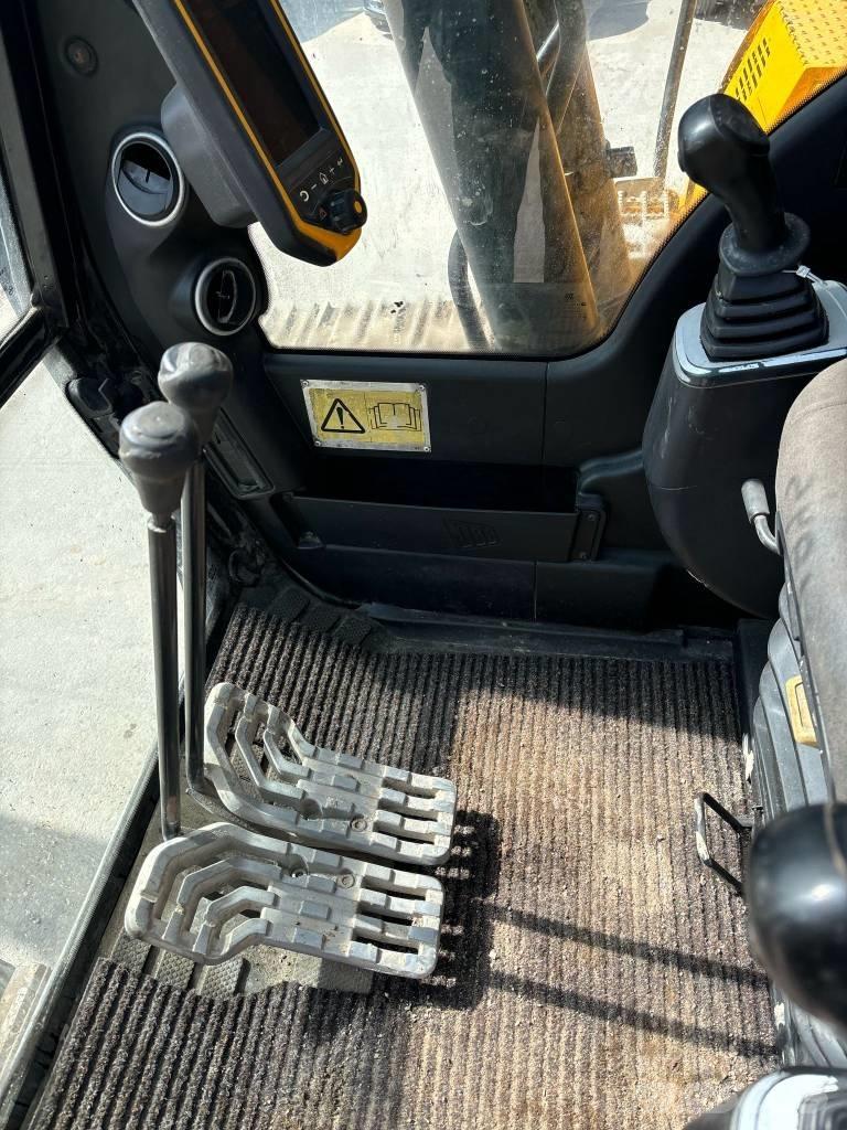 JCB JS 160 LC Гусеничные экскаваторы