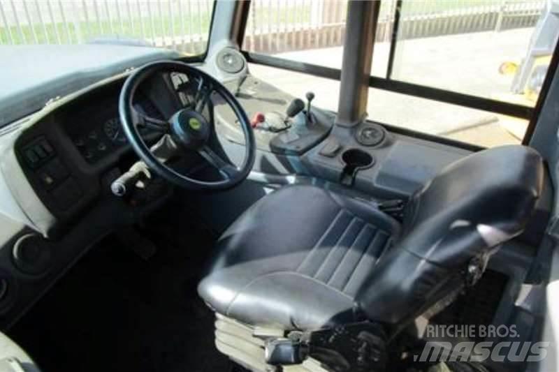 Bell B30D Шарнирно-сочленённые самосвалы