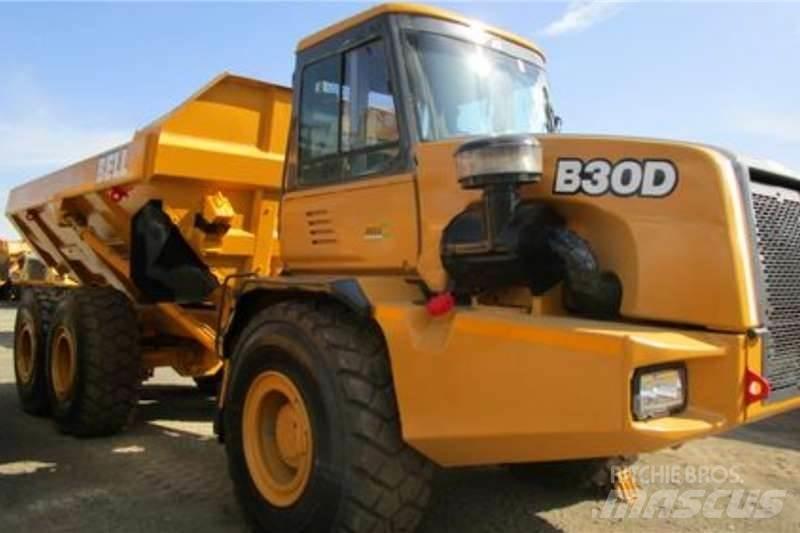 Bell B30D Шарнирно-сочленённые самосвалы