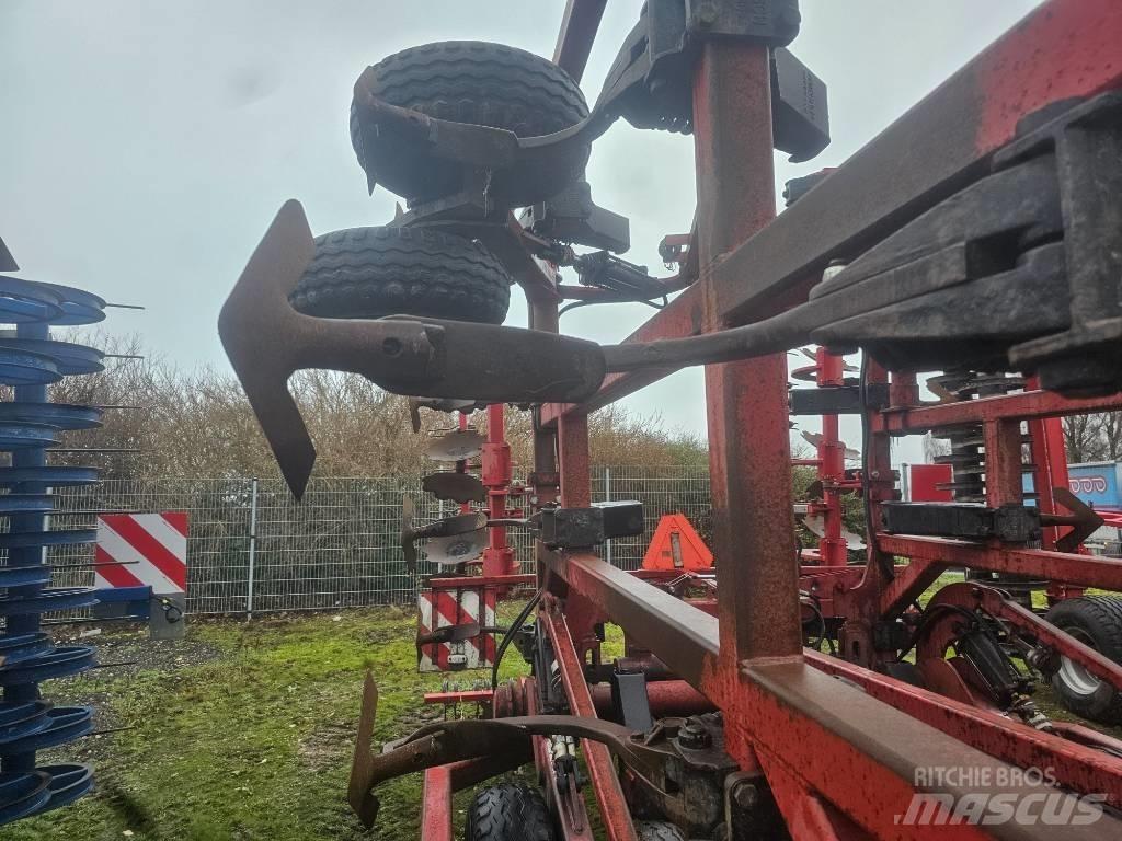 Horsch Terrano 8 FG Пружинные бороны