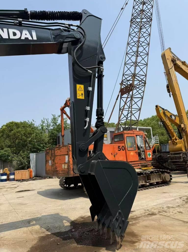 Hyundai R220LC-9S Малые экскаваторы 7т-12т
