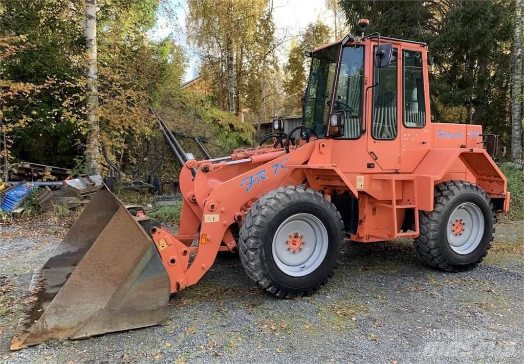 Hitachi FR 7 C Фронтальные погрузчики