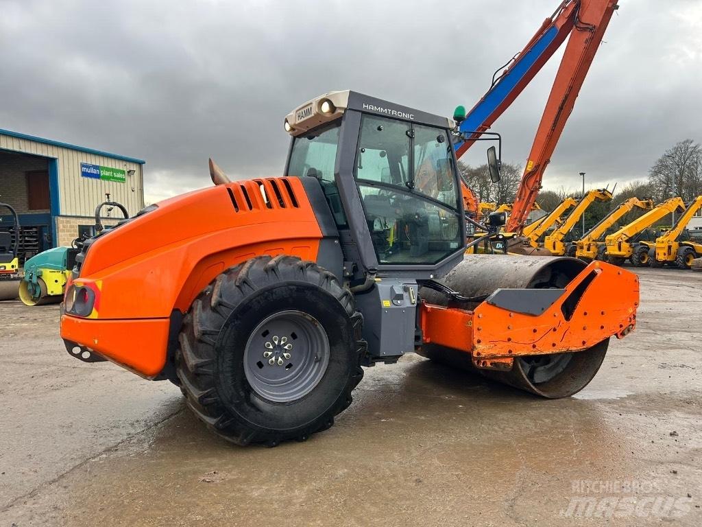 Hamm H13i Грунтовые катки
