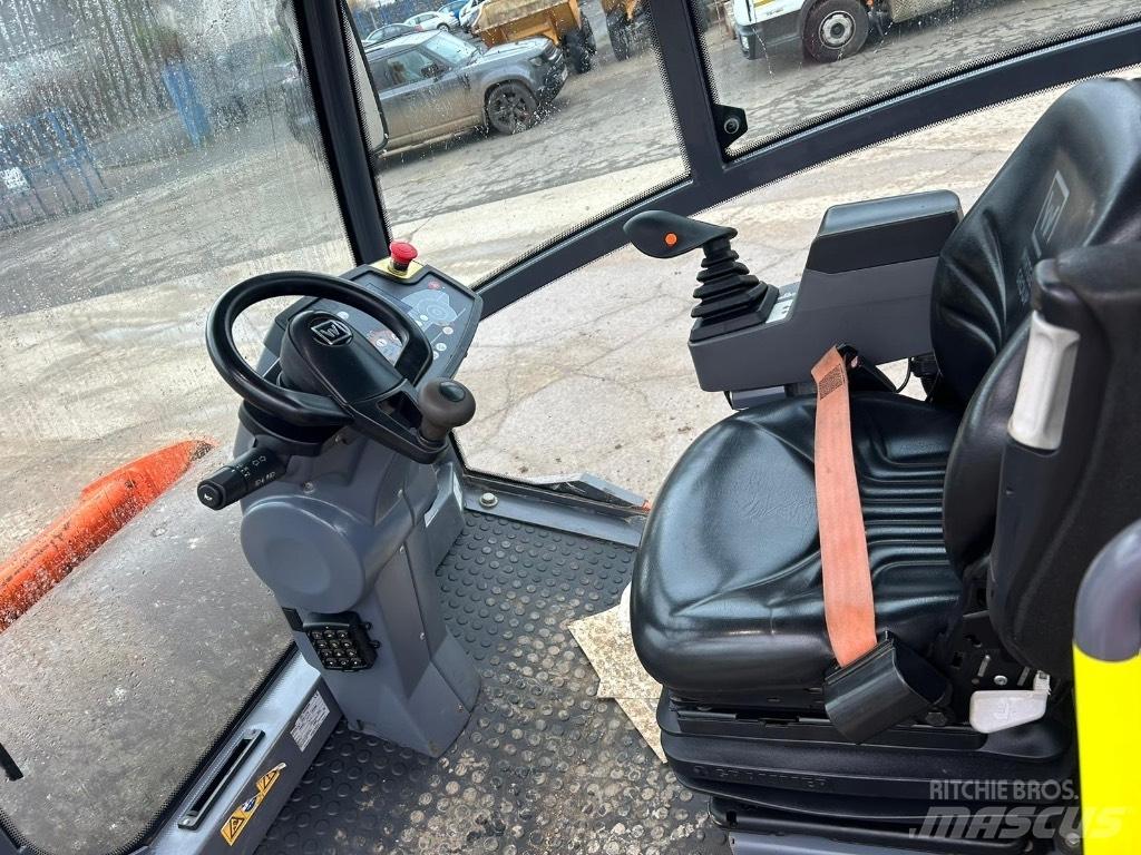 Hamm H13i Грунтовые катки