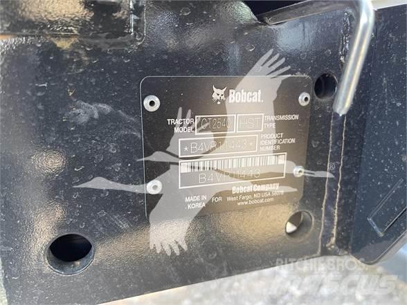 Bobcat CT2540 Трактора