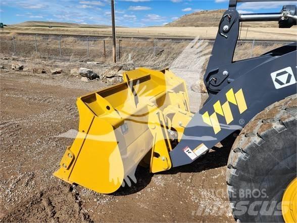 XCMG XC938U Фронтальные погрузчики