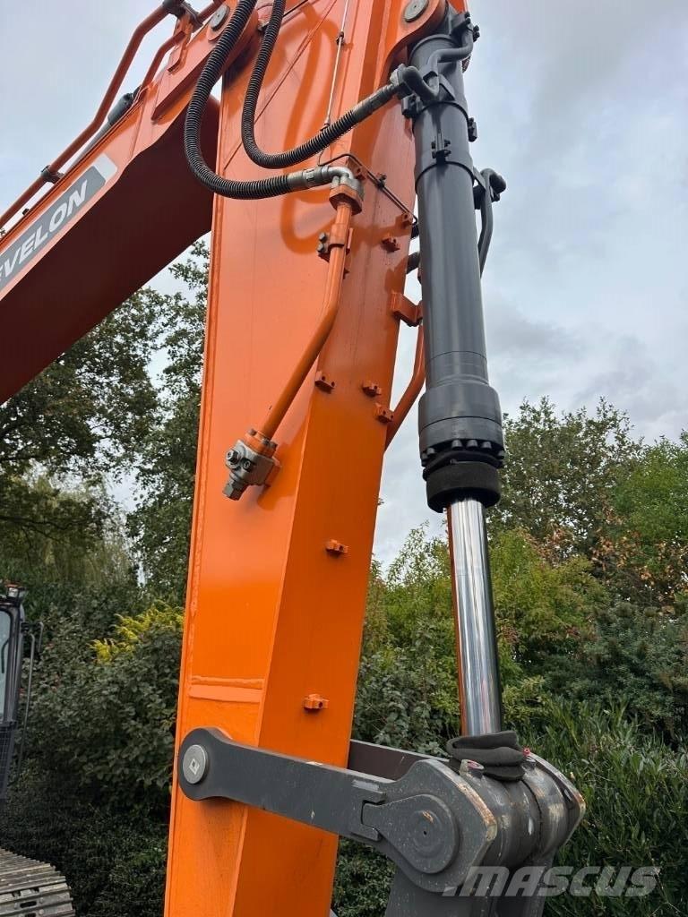 Develon DX 300 LC-7M Гусеничные экскаваторы