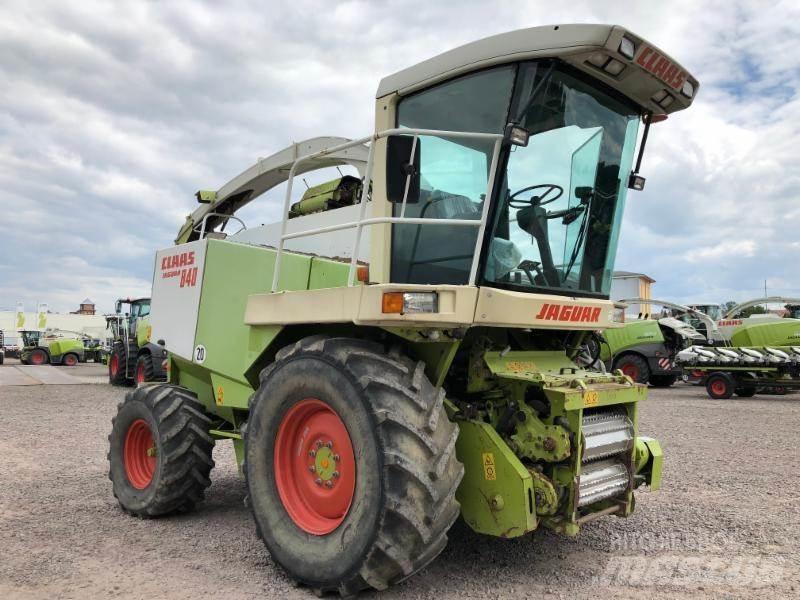 CLAAS JAGUAR 840 Самоходные кормоуборочные комбайны
