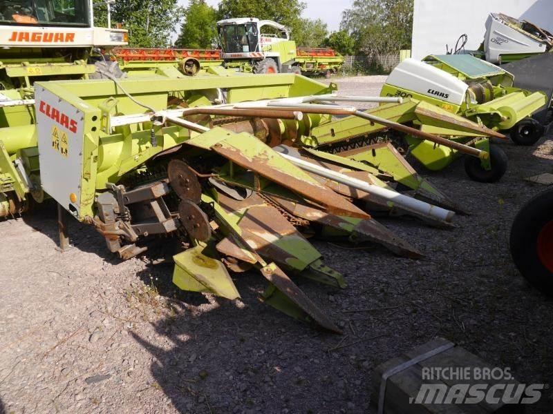 CLAAS JAGUAR 840 Самоходные кормоуборочные комбайны