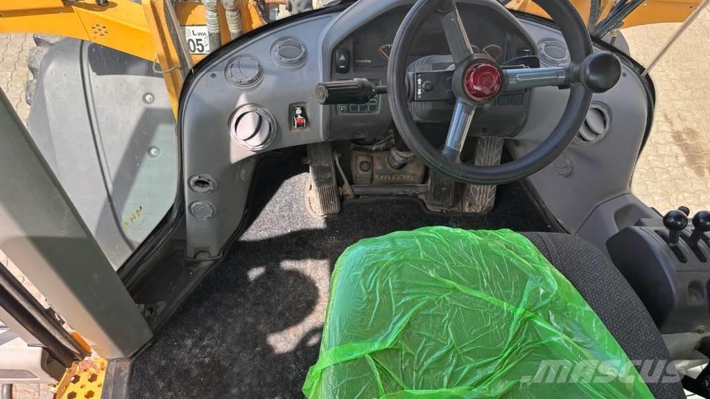 Volvo L 90 G Фронтальные погрузчики