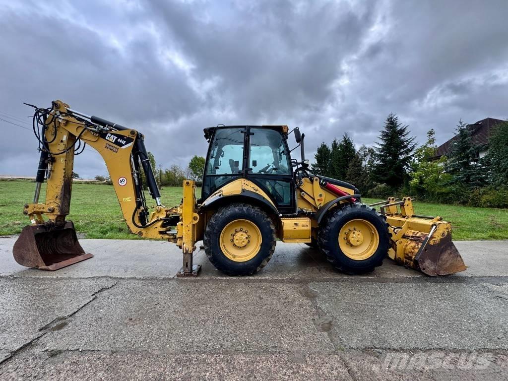 CAT 444 E Экскаваторы-погрузчики