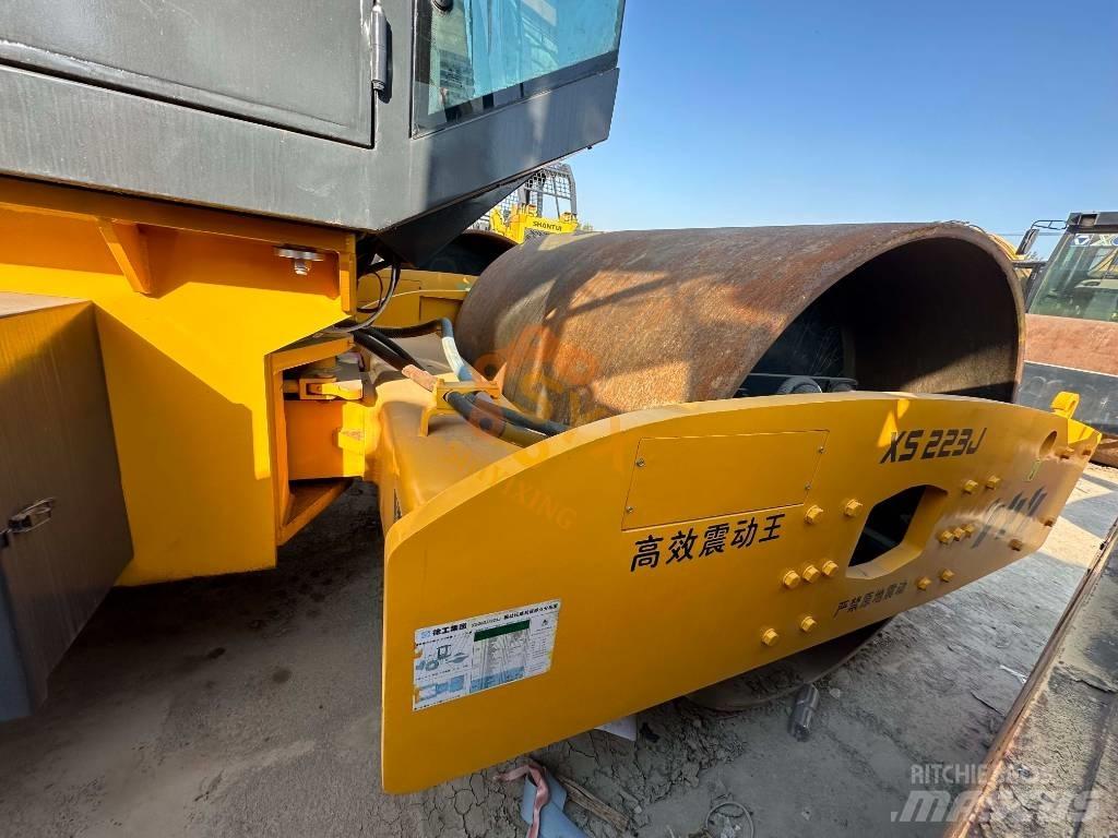 XCMG XS 233J Грунтовые катки