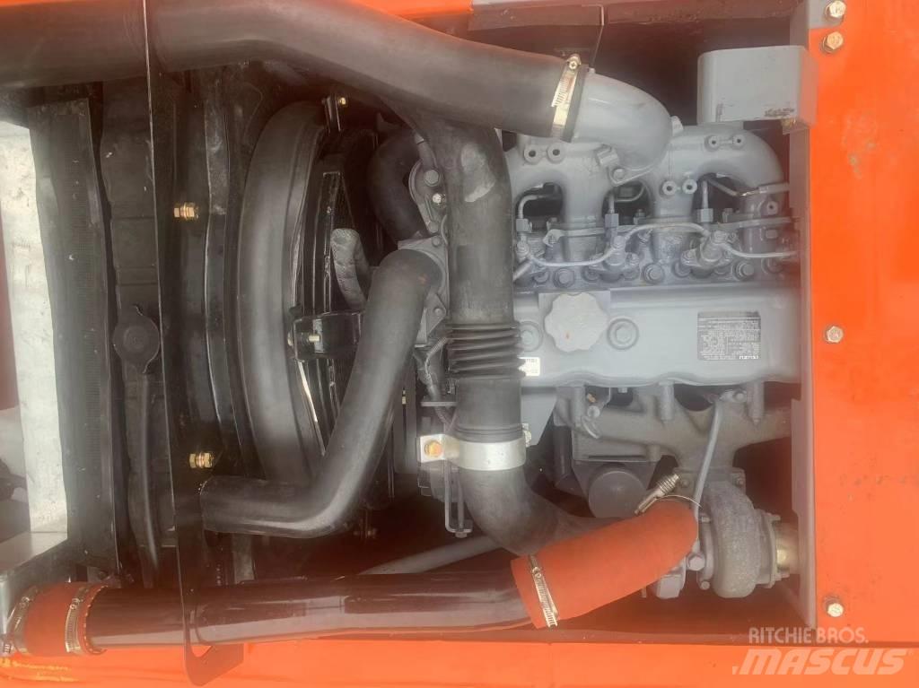 Hitachi EX 120 -3 Гусеничные экскаваторы