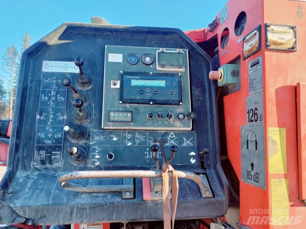 Sandvik DC 560 Буровые вышки