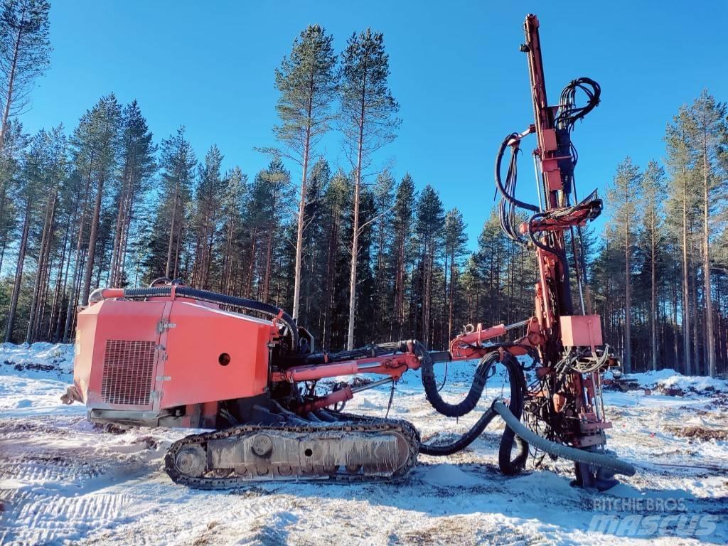 Sandvik DC 560 Буровые вышки