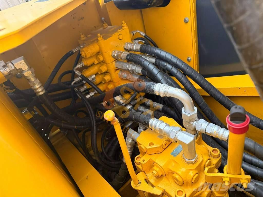 Komatsu PC160 Гусеничные экскаваторы