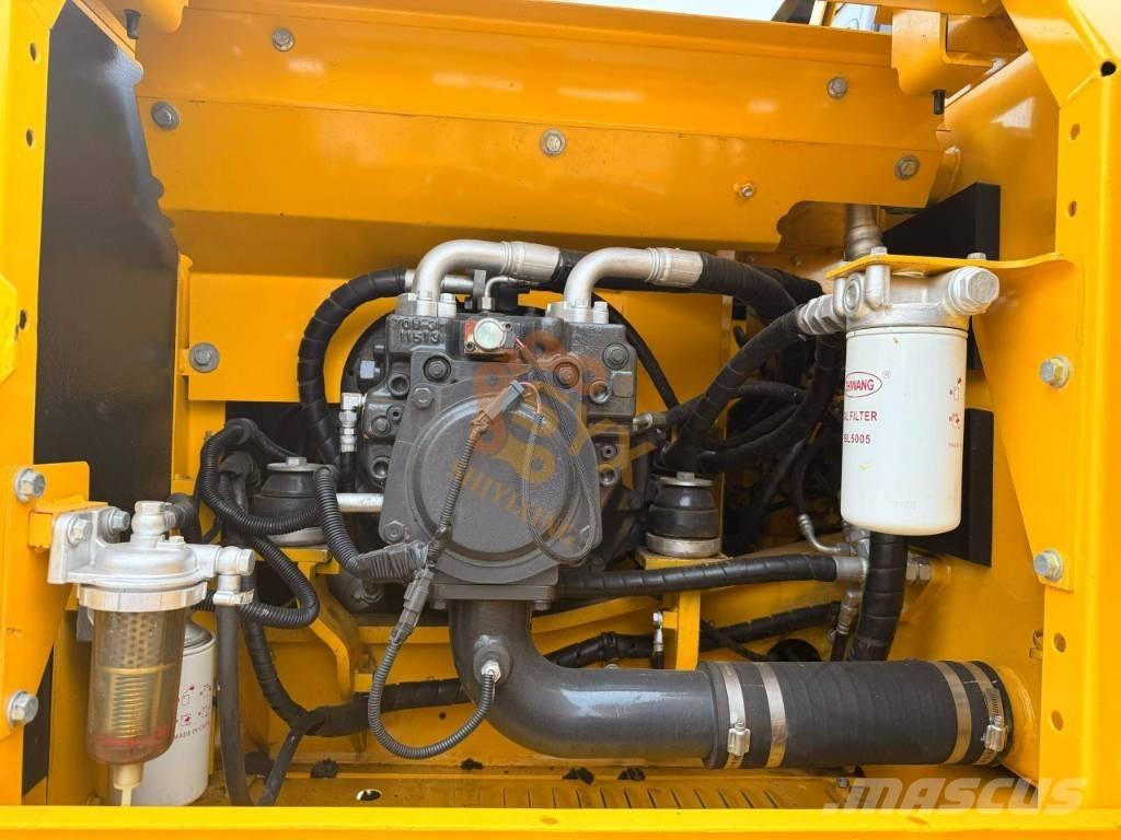 Komatsu PC160 Гусеничные экскаваторы