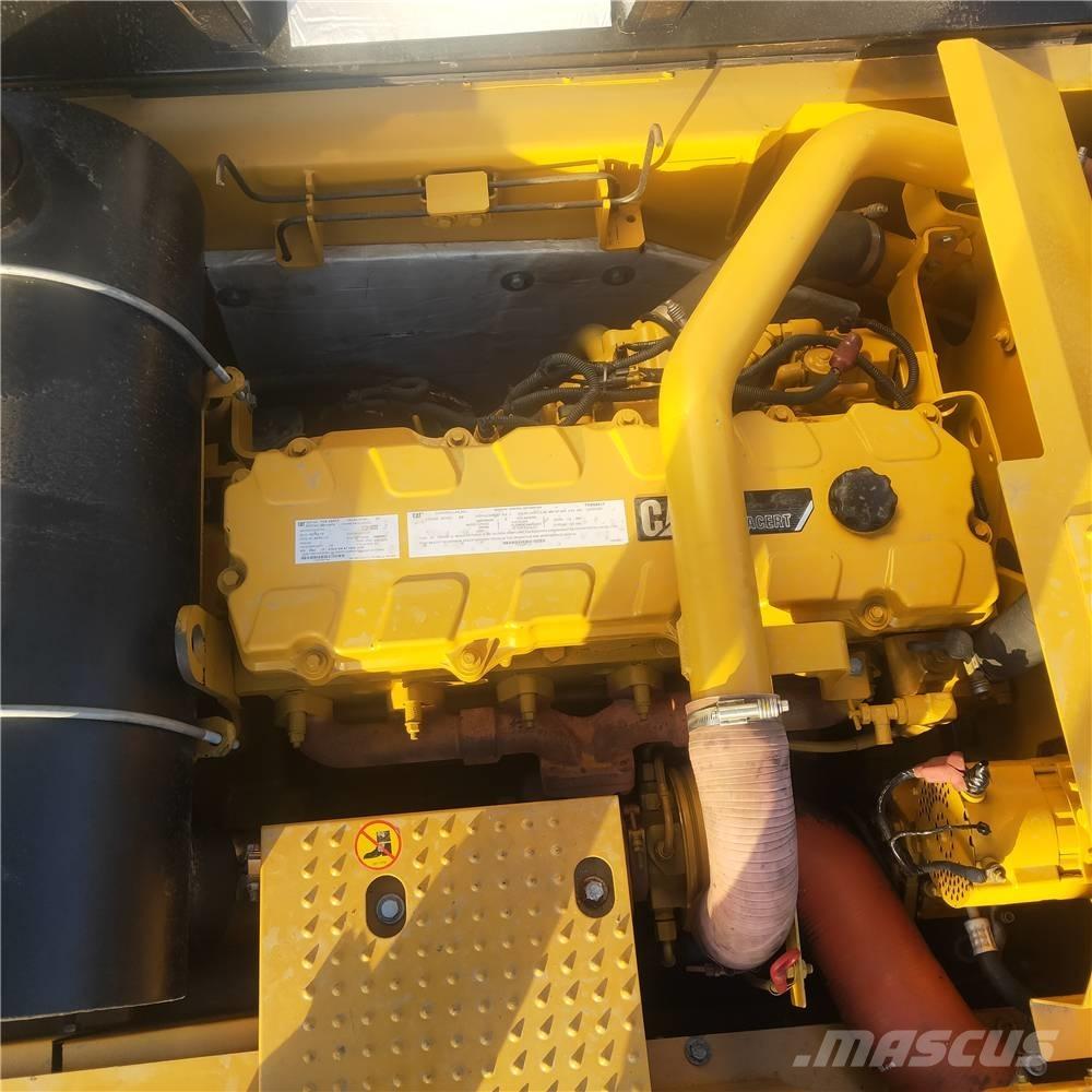 CAT 340D2 Гусеничные экскаваторы