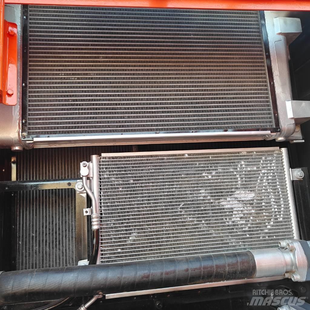 Doosan DX300LC-9C Гусеничные экскаваторы