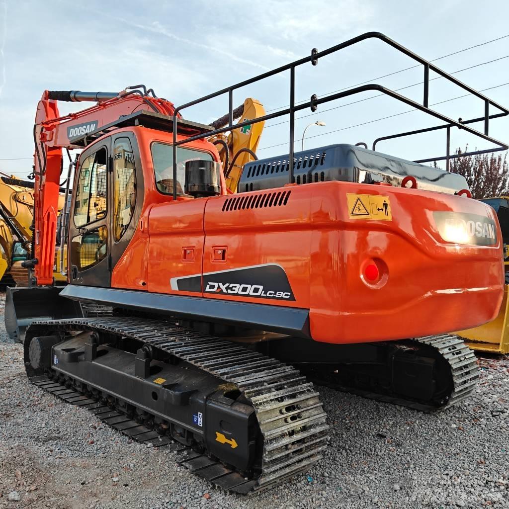Doosan DX300LC-9C Гусеничные экскаваторы