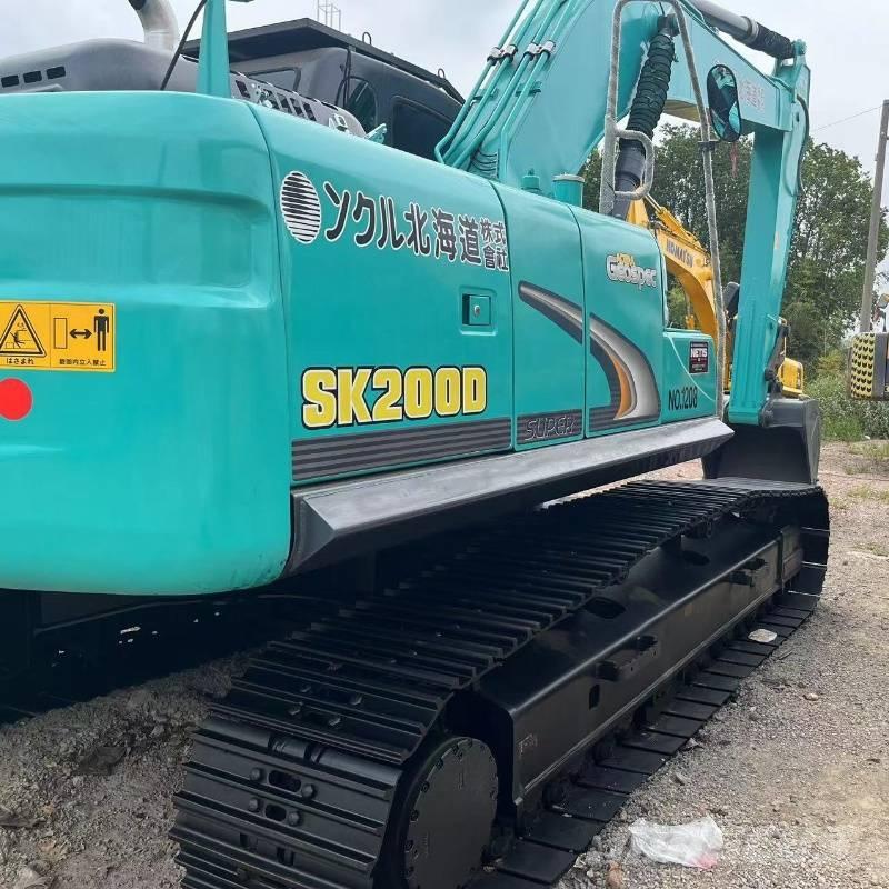 Kobelco SK 200 Гусеничные экскаваторы