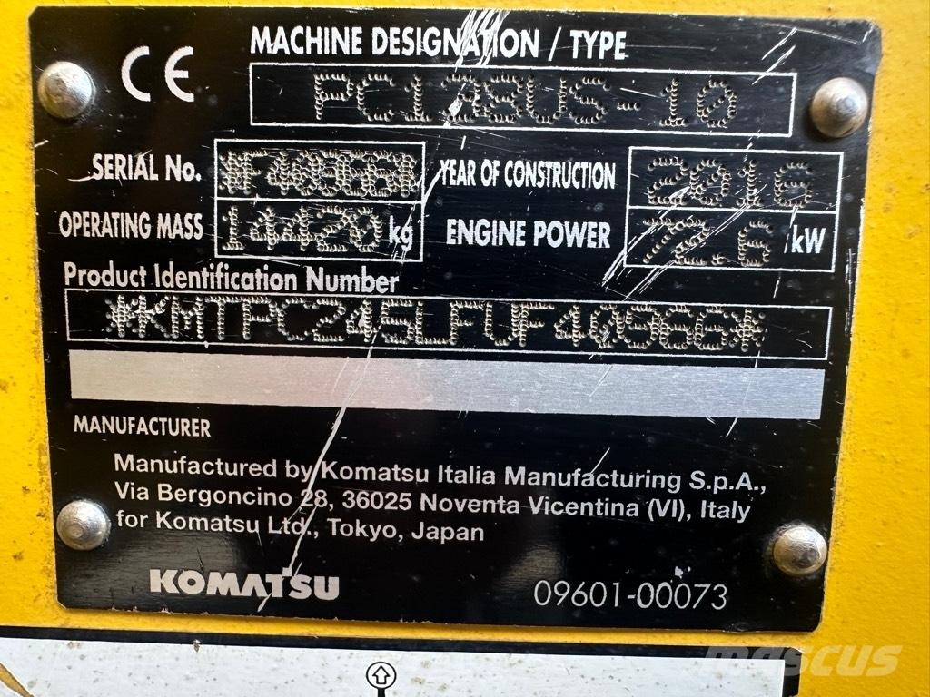 Komatsu PC 138 US-10 Гусеничные экскаваторы