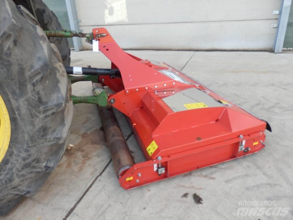 Trimax Snake Навесные и прицепные косилки