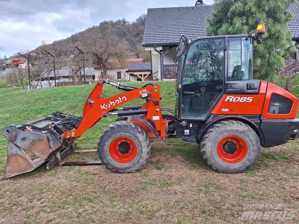Kubota R 085 Фронтальные погрузчики