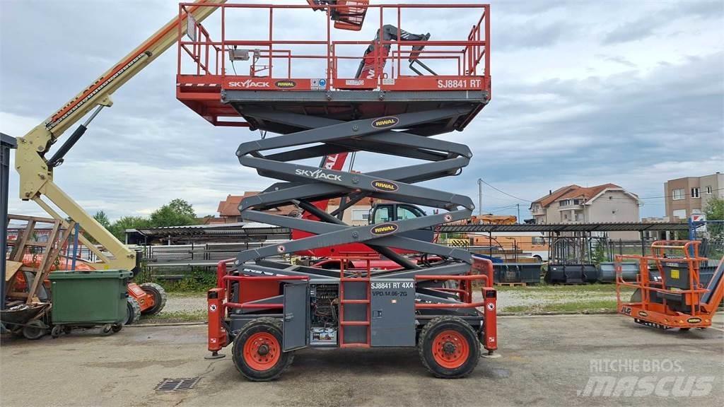 SkyJack 8841RT Ножничные подъемники
