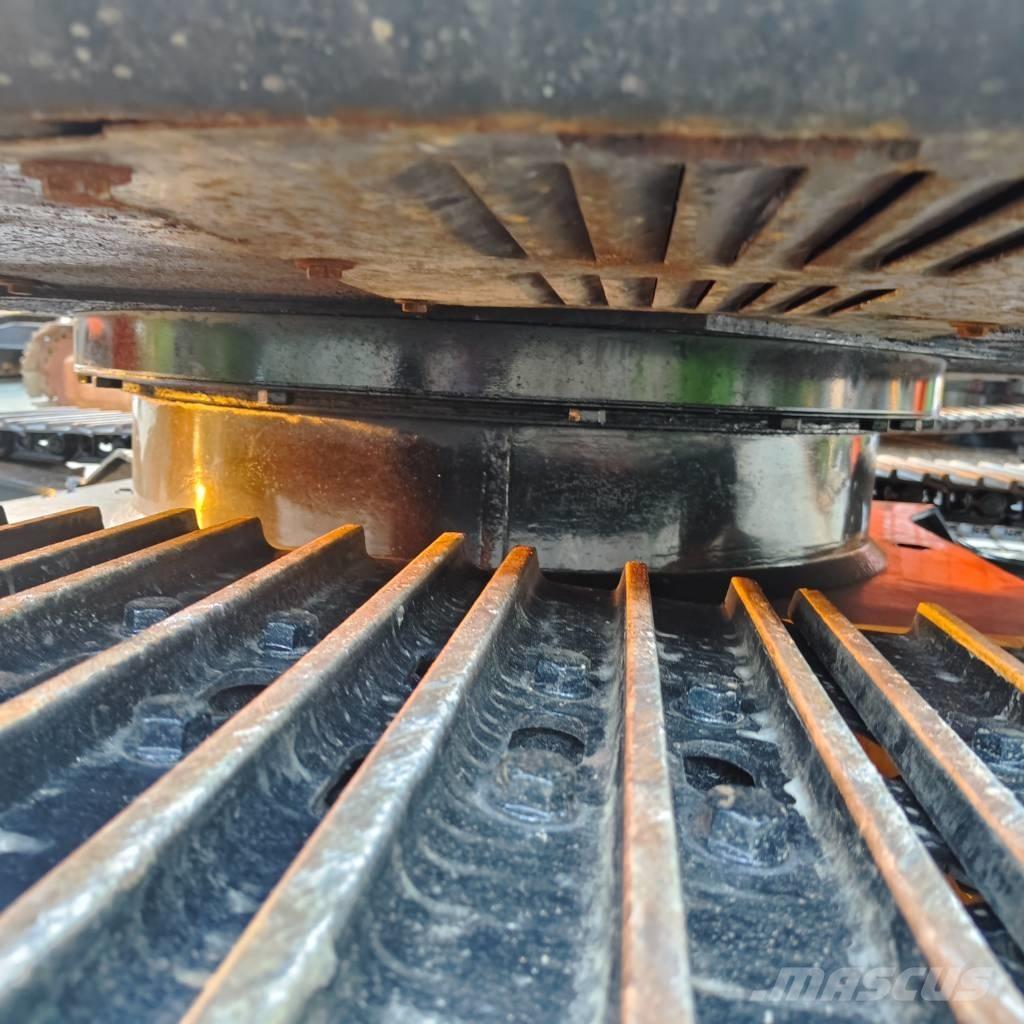 Hitachi ZX 120 Гусеничные экскаваторы