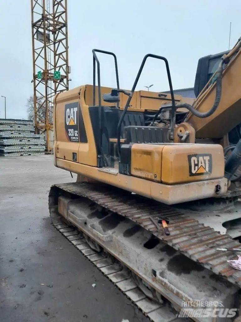 CAT 320 Гусеничные экскаваторы