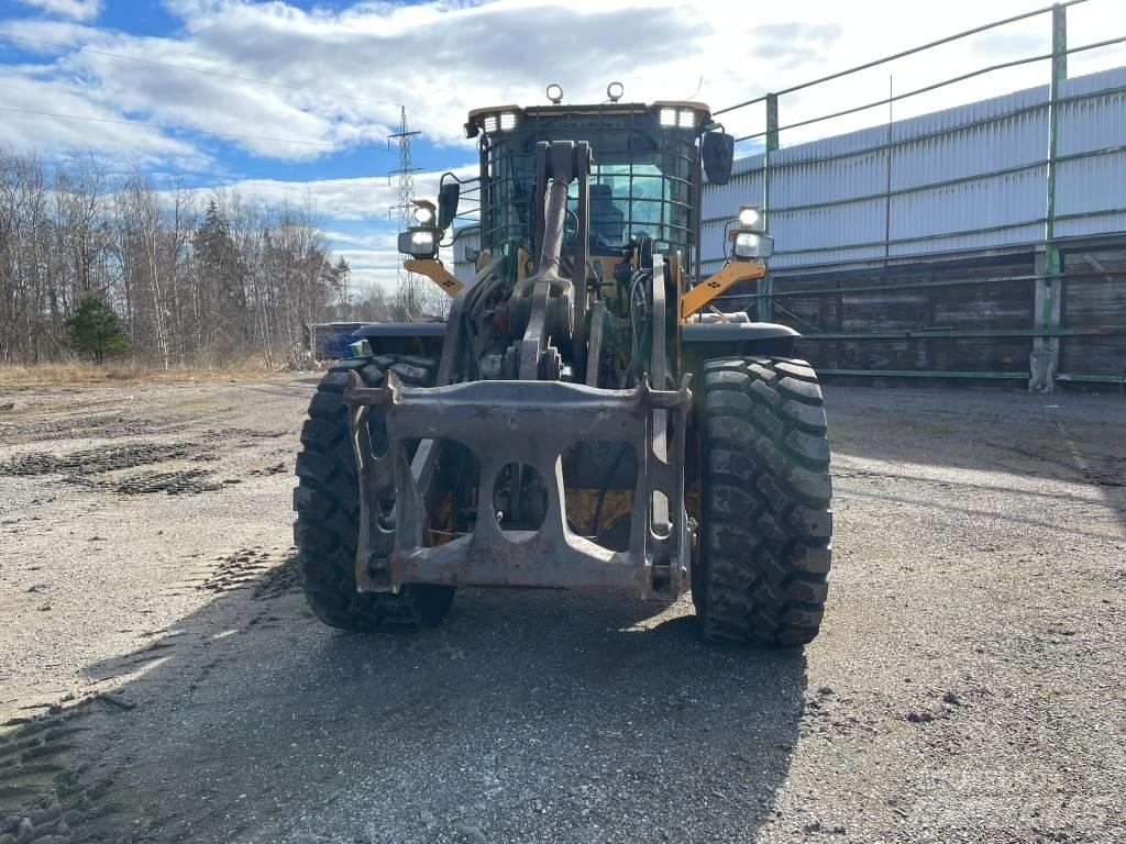 Volvo L 120 H Фронтальные погрузчики