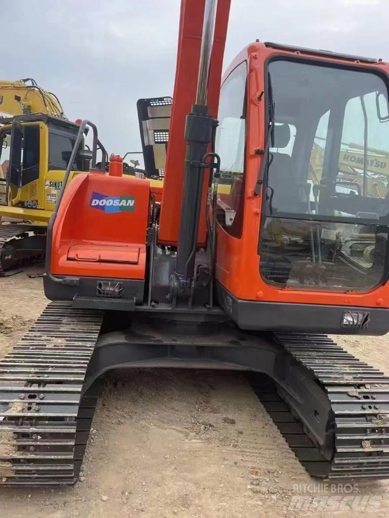 Doosan DX 80 Малые экскаваторы 7т-12т