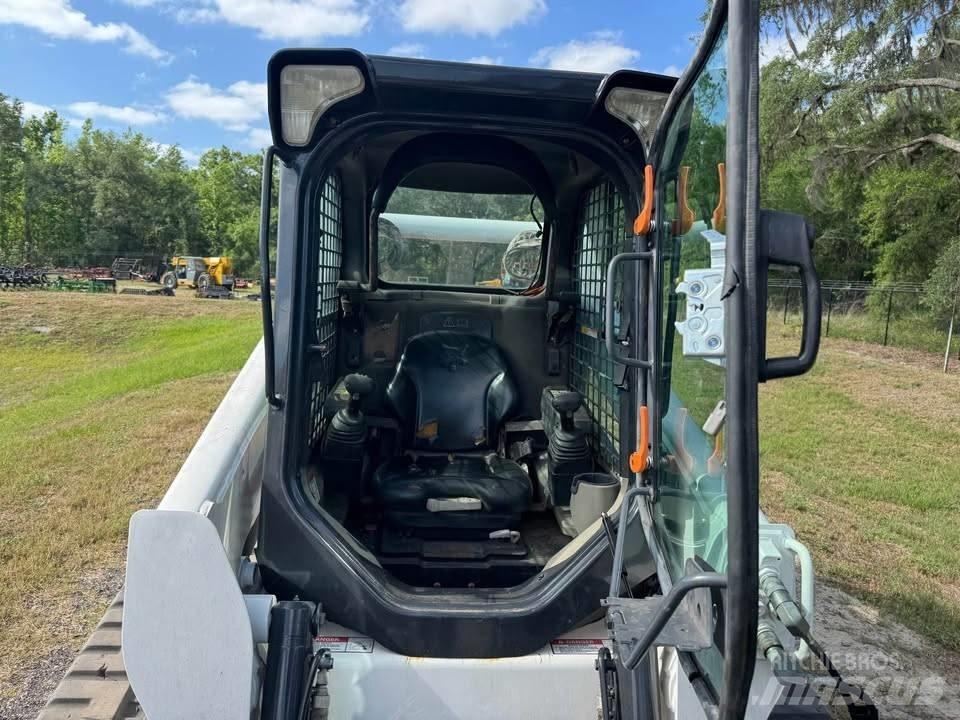 Bobcat T 750 Мини-погрузчики