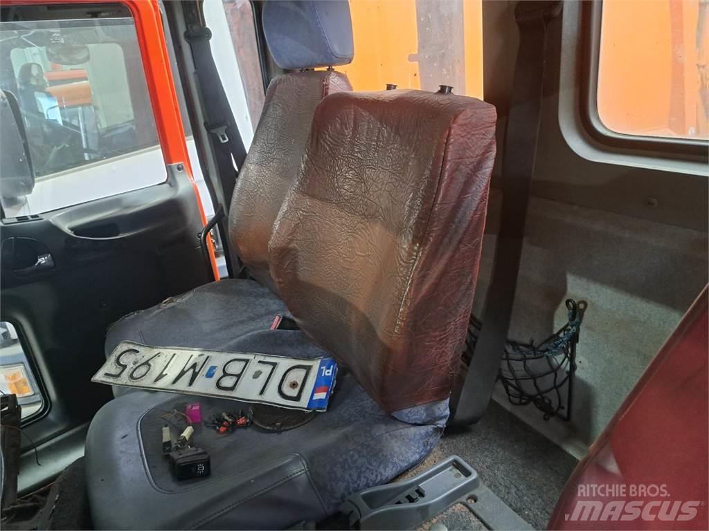 Volvo FL6 220 Седельные тягачи