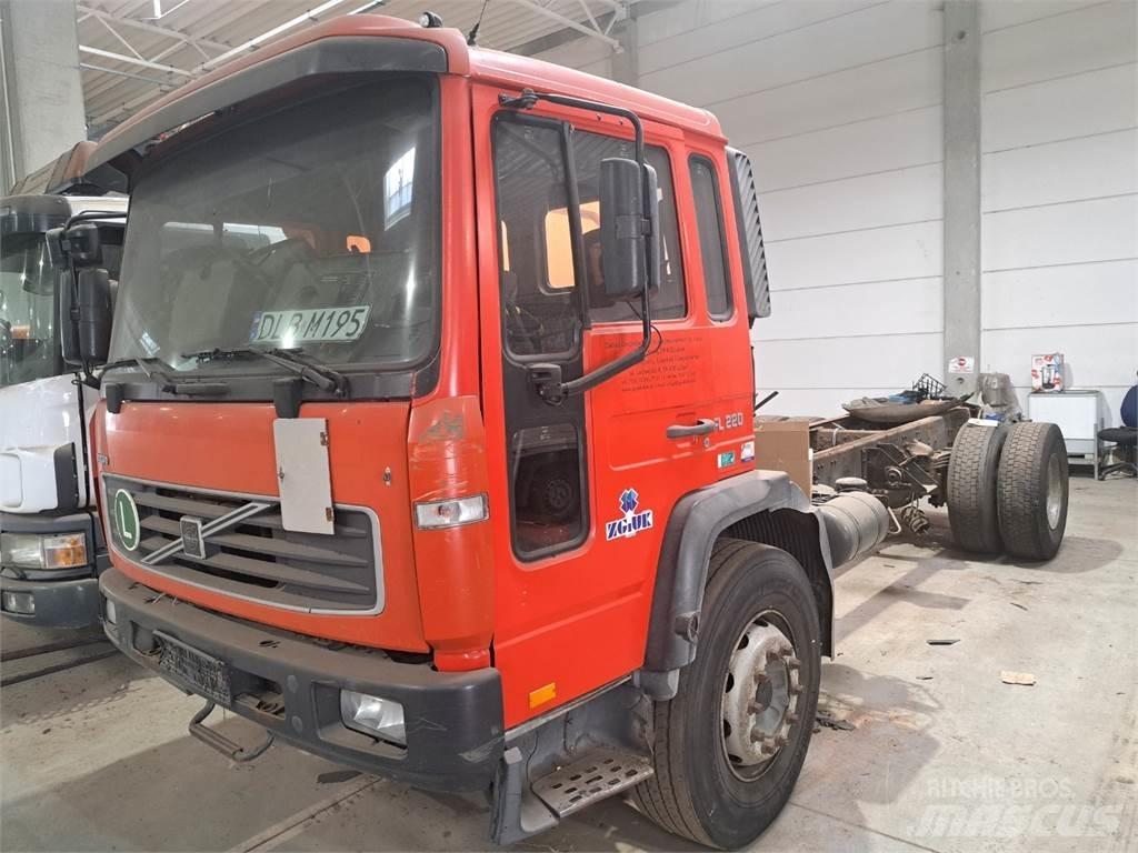 Volvo FL6 220 Седельные тягачи