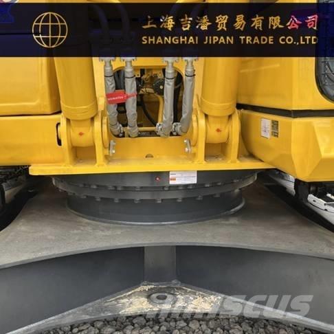 Komatsu PC 220 Гусеничные экскаваторы