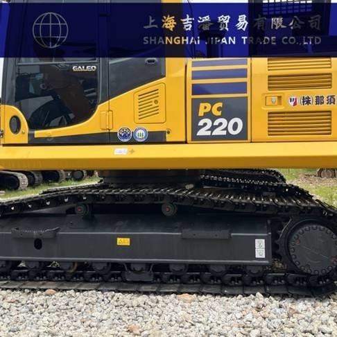 Komatsu PC 220 Гусеничные экскаваторы