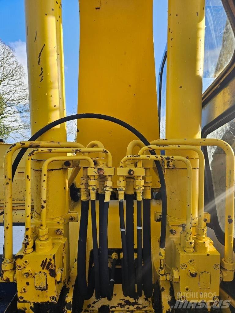 Kobelco SK 120 LC Гусеничные экскаваторы