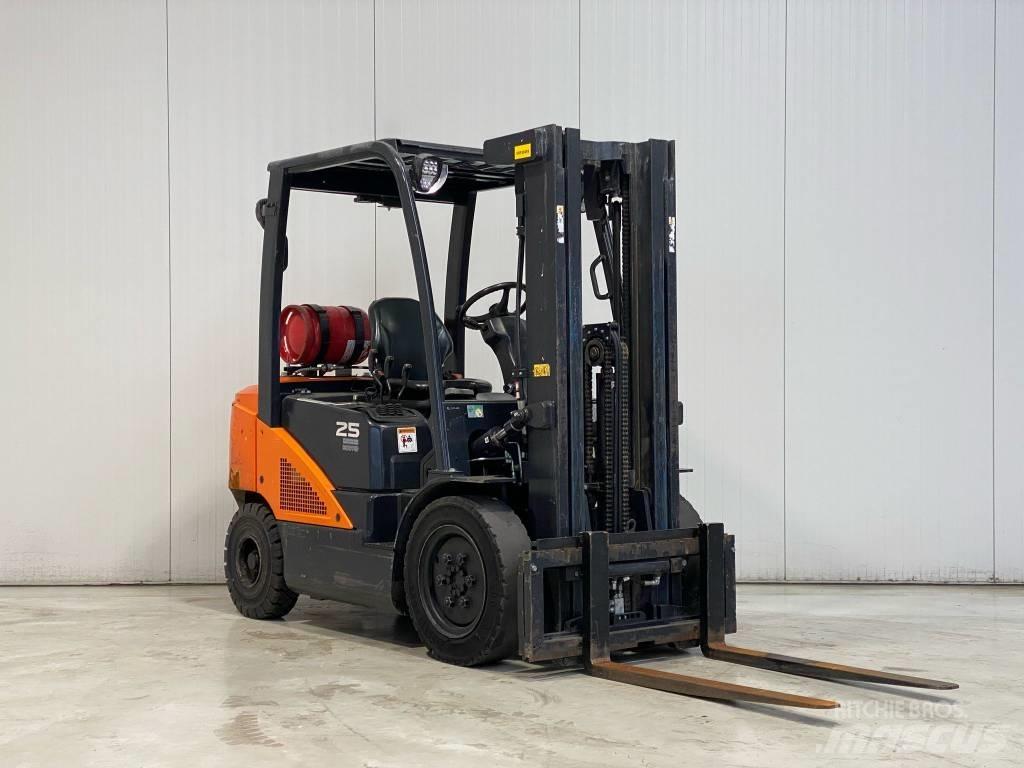 Doosan G25N-7 Газовые погрузчики