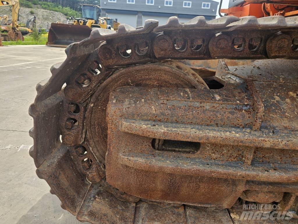 Doosan DX 300 LC-3 Гусеничные экскаваторы