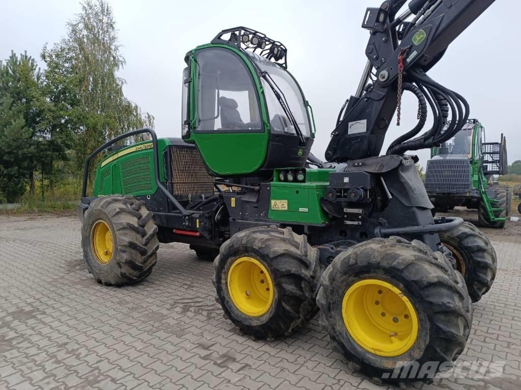 John Deere 1070 E Харвестеры