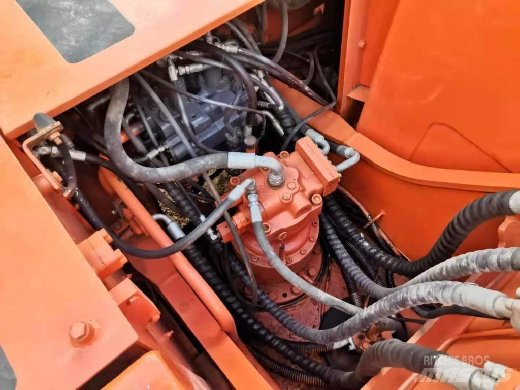 Doosan DH 220 LC-7 Гусеничные экскаваторы