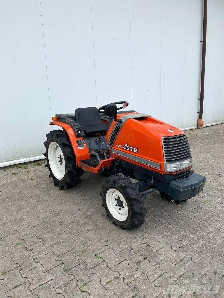 Kubota Aste A17 Коммунальные тракторы
