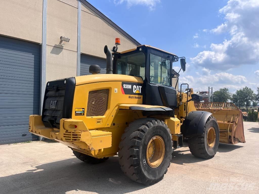 CAT 938M Фронтальные погрузчики