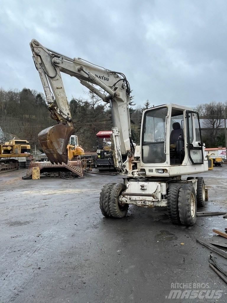 Komatsu PW 95 Колёсные экскаваторы