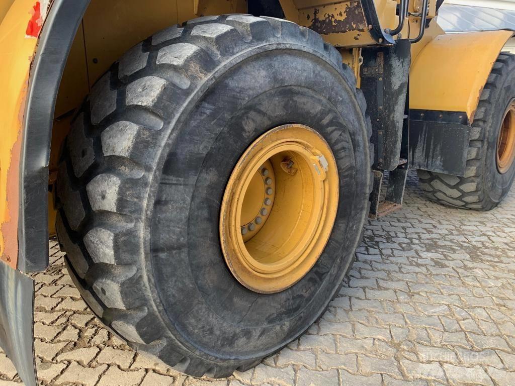 CAT 966 K Фронтальные погрузчики